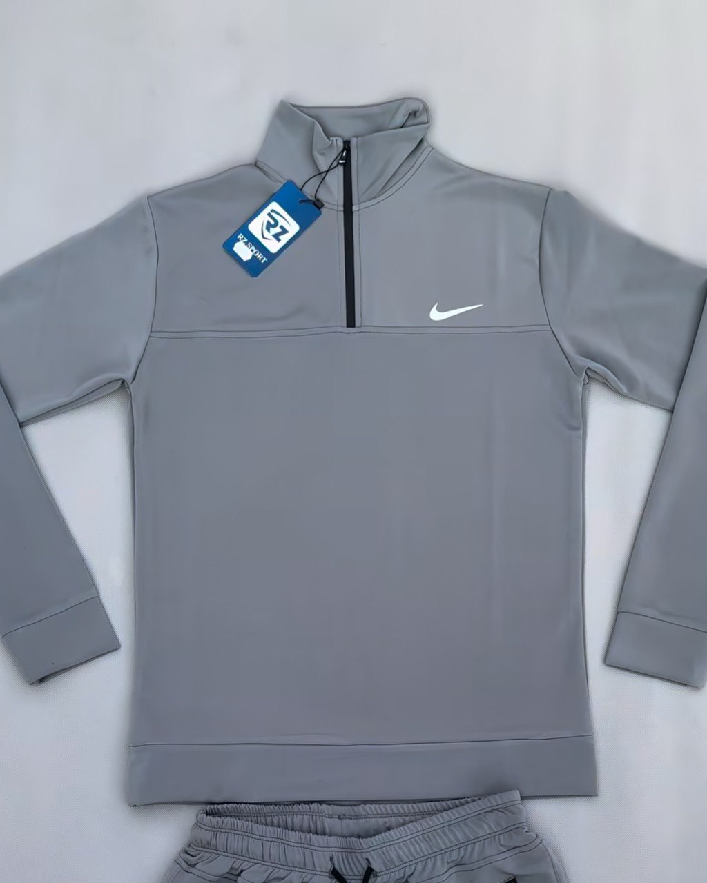 Conjunto Camiseta Manga Longa + Calça Nike - Cinza