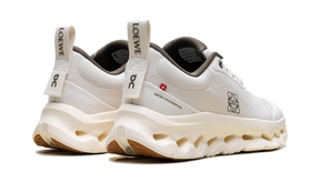 Cloudtilt 2 "LOEWE White Khaki"