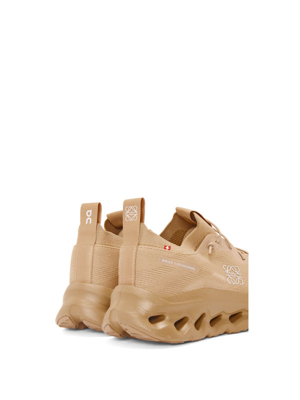 On Running Loewe  " Dark Brown "