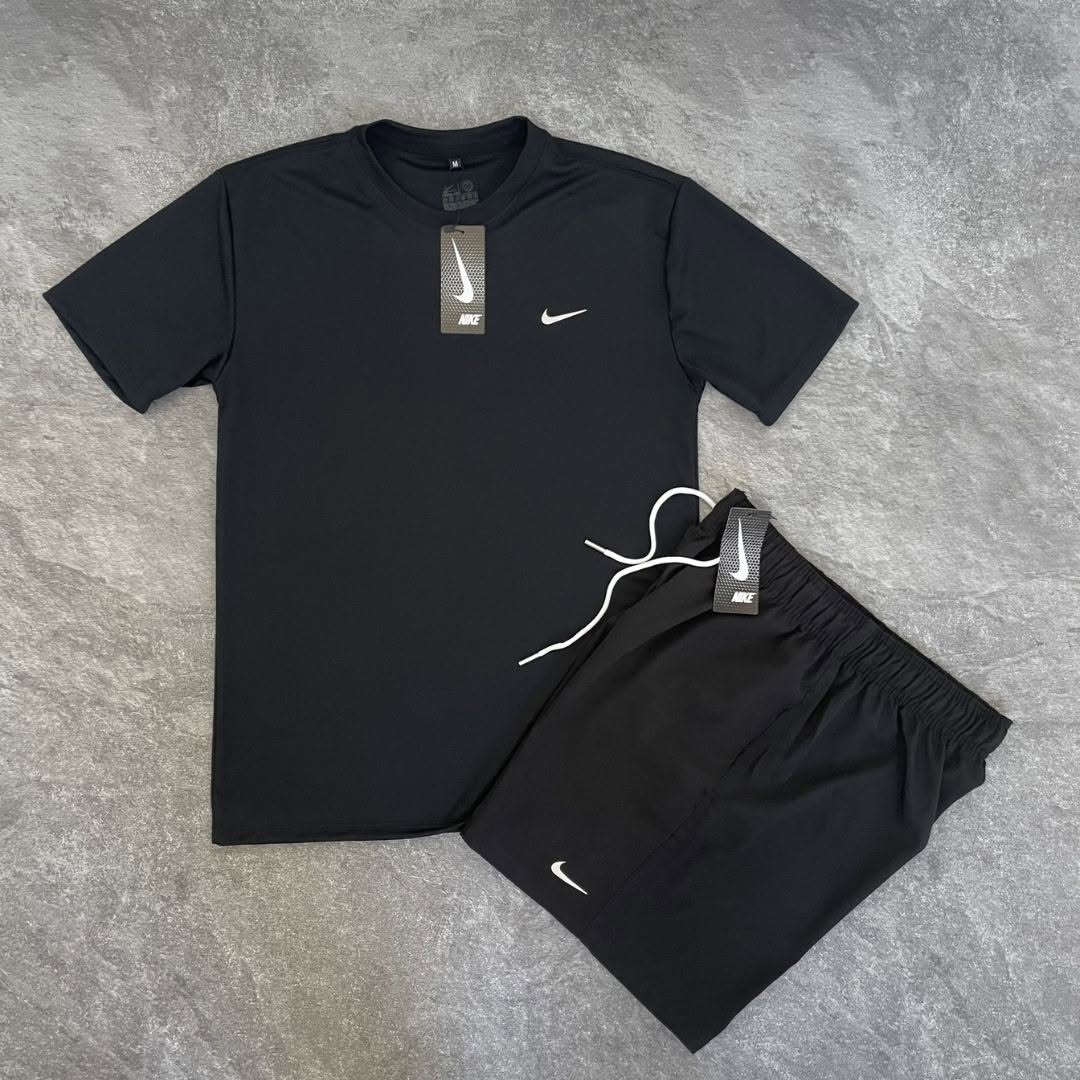 Conjunto Camiseta + Short Dri-Fit Nike - Preto